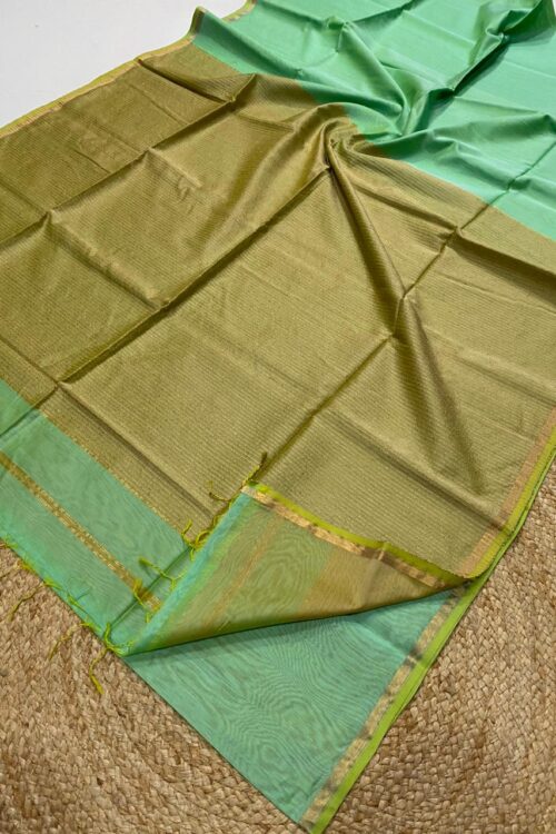 Maheshwari Handwoven Silk-Cotton Saree with Jari Small Border & Jute Pallu